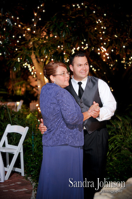 Best Courtyard Lake Lucerne - IW Phillips House Wedding photographer - Sandra Johnson (SJFoto.com)